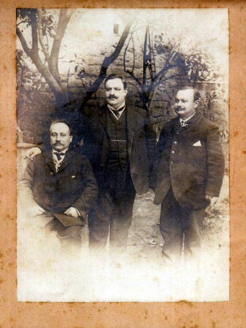 Avv.Vincenzo Maria Ferrante con due amici avvocati